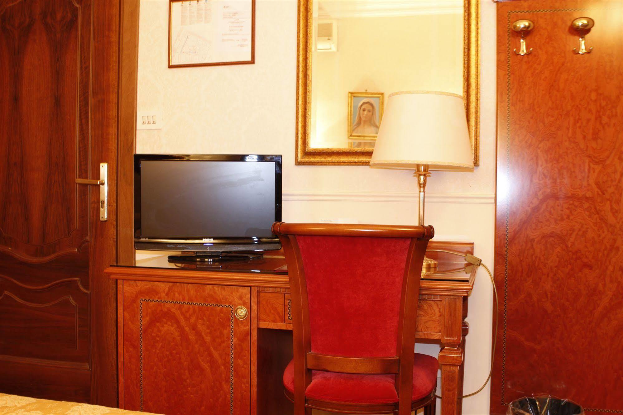 Hotel Genio Řím Exteriér fotografie
