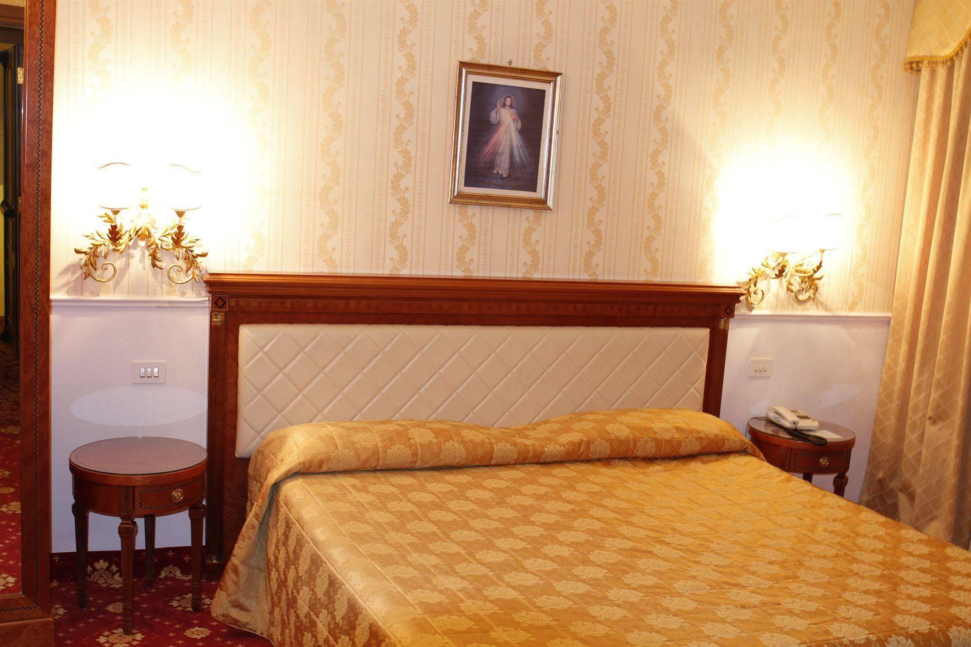 Hotel Genio Řím Exteriér fotografie